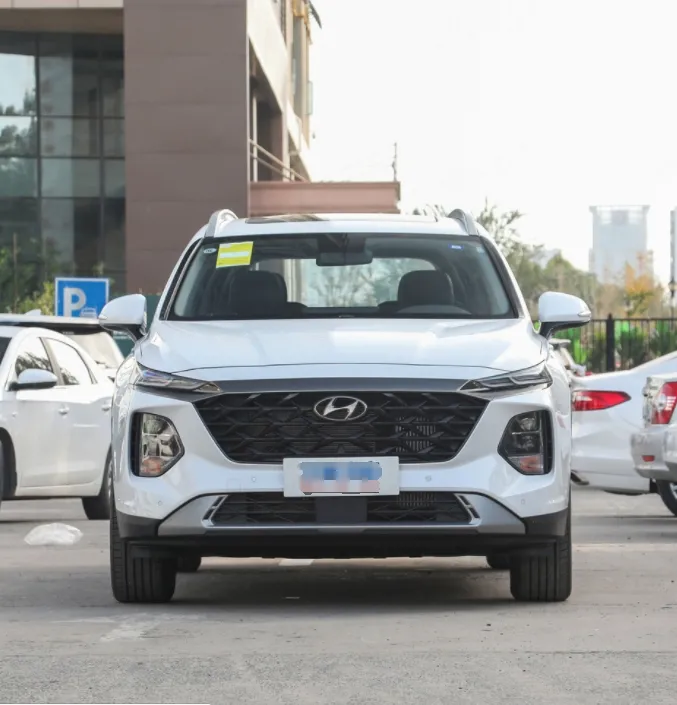 imgi_101_High-Quality-Used-Hyundai-Santa-Fe-for-Global-Export Hyundai Santa Fe – Ships Worldwide From China | EVOVED - Image 1