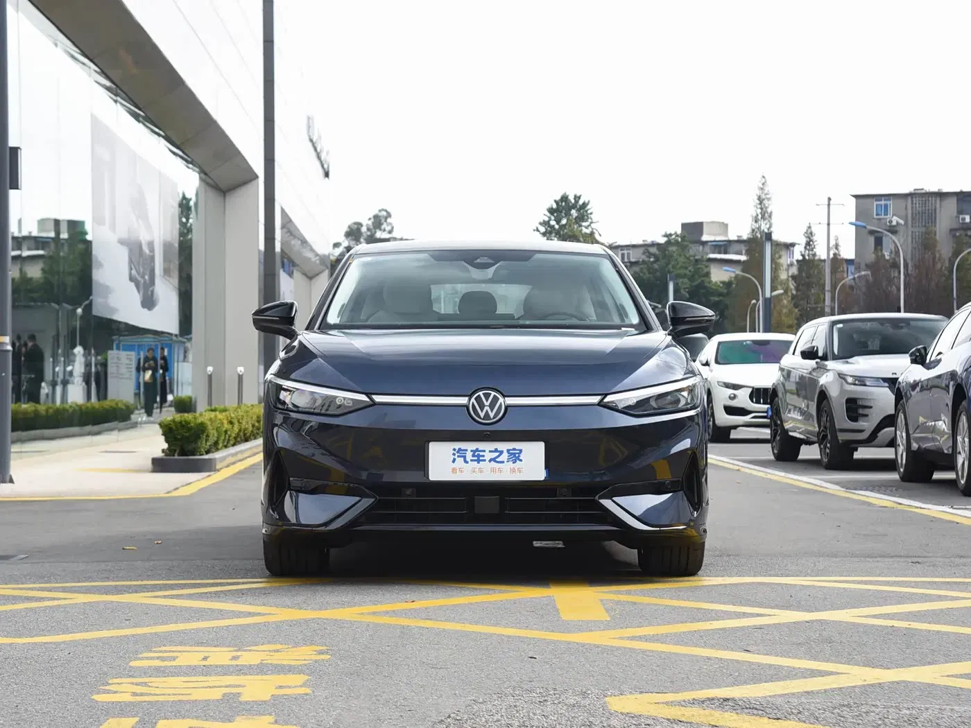 imgi_104_2024-V-Olkswagen-ID-7-Vizzion-Electric-Vehicle-with-Advanced-Features 2026 Volkswagen ID. 7 Vizzion Electric Vehicle with Advanced Features – Wholesale Price From China | EVOVED - Image 1