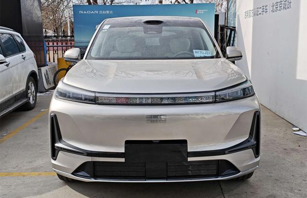 imgi_2_Geely Galaxy M9 6 Geely Galaxy M9 2026 Model 210km 4WD Navigation Edition – Factory Price From China | EVOVED - Image 1