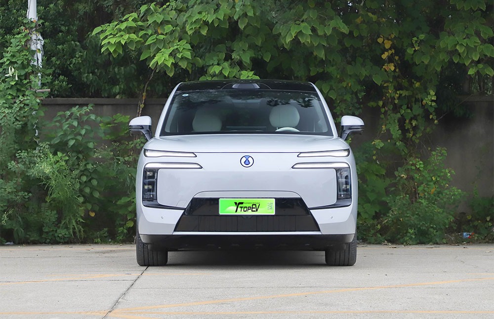 imgi_3_1_3(24) 2026 Denza N8L – China Export Vehicle | EVOVED - Image 1