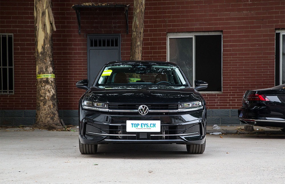 imgi_3_1_3(3) 2026 Volkswagen Magotan – Buy Direct From China | EVOVED - Image 1