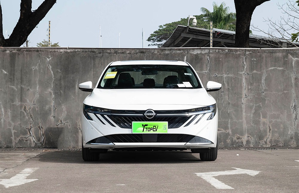 imgi_3_1_3(81) (1) Nissan Sylphy 2026 – Factory Price From China | EVOVED - Image 1