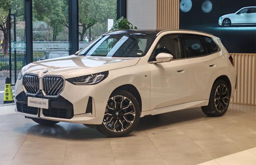 imgi_3_bmw x3 1 BMW X3 2026 xDrive30L Luxury M Sport Package – In Stock in China | EVOVED - Image 1