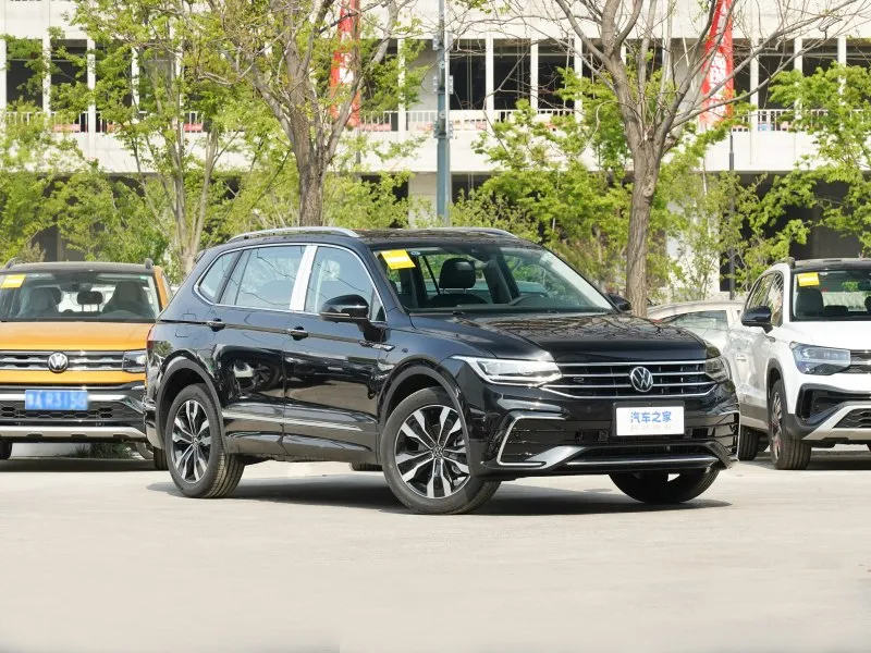 imgi_55_2023-Volkswagen-Tiguan-L-380tsi-4WD-Automatic-SUV-R-Line-Enjoyment-Edition-7seats 2026 Volkswagen Tiguan L 380tsi 4WD Automatic SUV R-Line Edition 7seats – Wholesale Price From China | EVOVED - Image 1