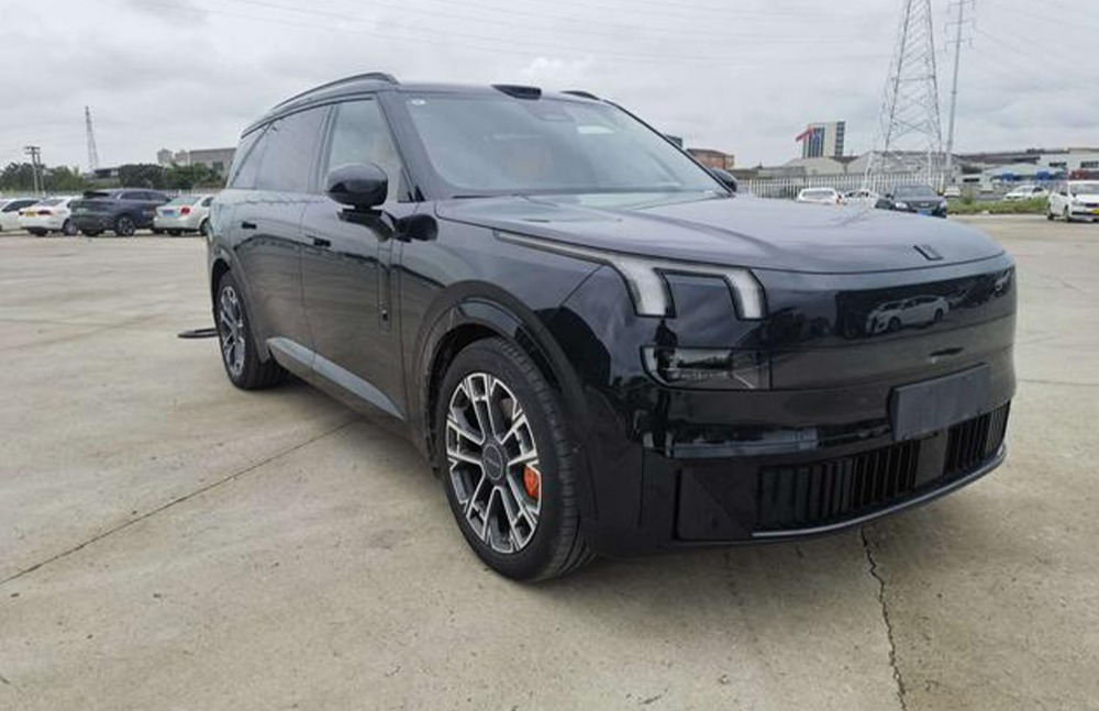 imgi_5_lynk 900 3 Lynk & Co 900 2026 Model 1.5T Ultra – China Export Vehicle | EVOVED - Image 1