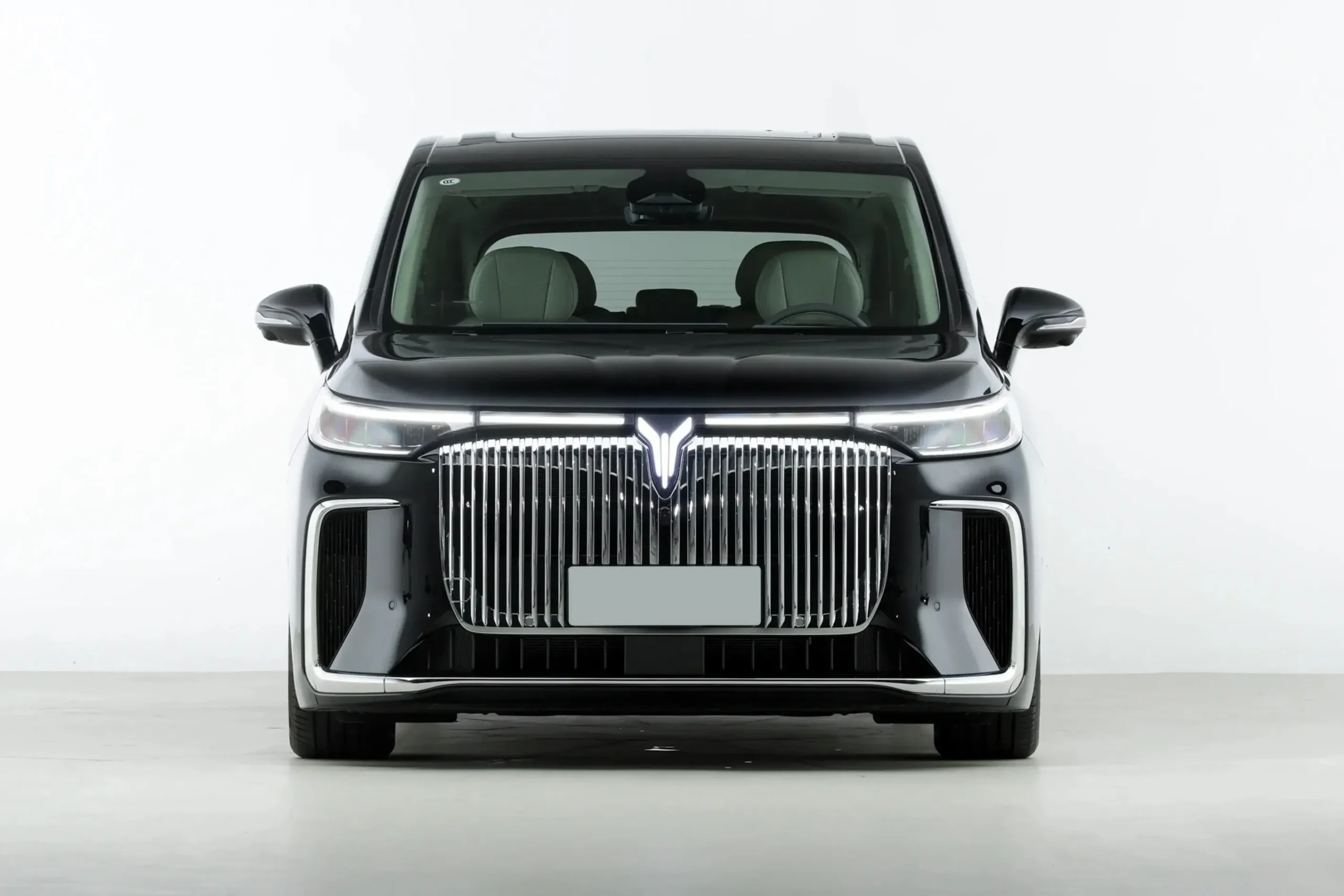 imgi_69_Innovative-Hybrid-Exceptional-Specifications-Voyah-Dreamer-Phev-Cars Voyah 2026 Dreamer Phev 1.5t Ultra-Long Range Flagship Version Automatic Car – Ships Worldwide From China | EVOVED - Image 1
