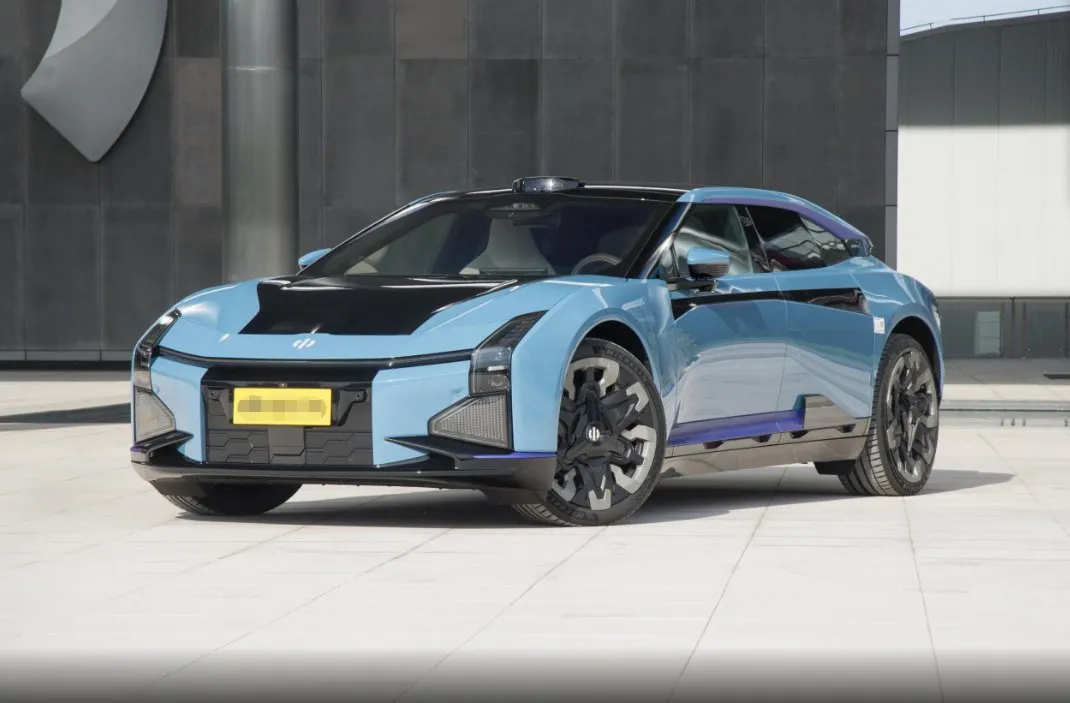 imgi_83_Gaohe-Hiphi-Z-705km-Four-Seater-EV-Car Hiphi Z 705km Four-Seater EV Car – In Stock in China | EVOVED - Image 1