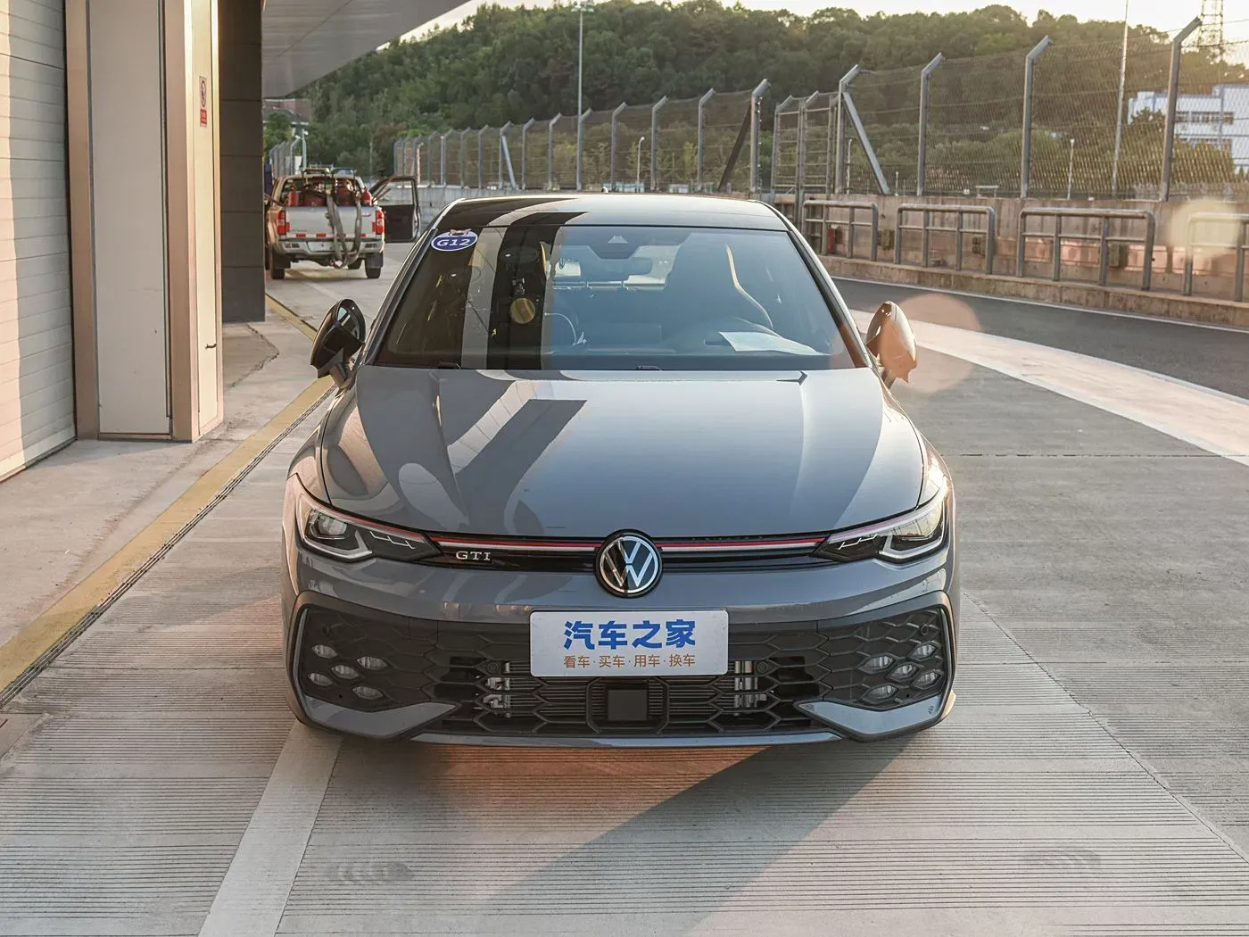 imgi_89_V-Olkswagen-Golf-Gti-High-Quality-High-Performance-in-China Volkswagen Golf GTI - High Quality High Performance - Image 1