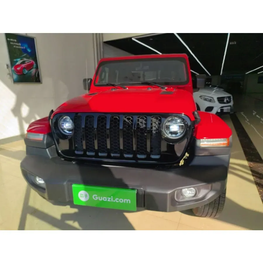 imgi_14_Guazi-Best-Selling-Jeep-Gladiator-Gasoline-3-6-Pickup-Used-Car-4WD-4-S Jeep Gladiator – For Sale From China | EVOVED - Image 1