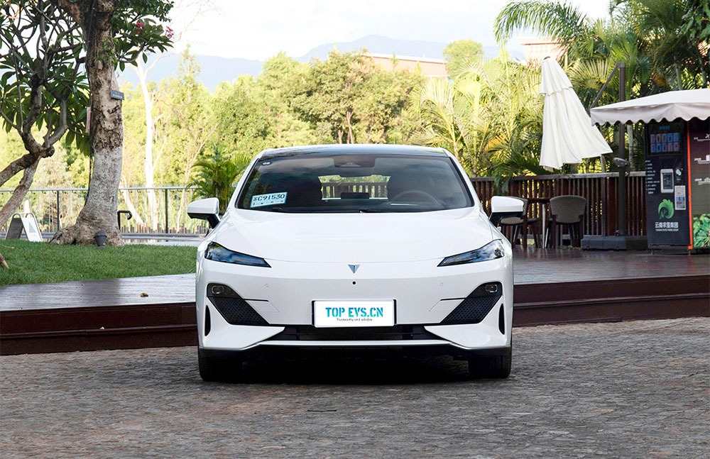 imgi_3_1_3(2) Changan Deepal SL03 – Ready for Export From China | EVOVED - Image 1