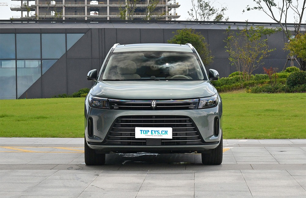imgi_3_m71 AITO M7 – Ready for Export From China | EVOVED - Image 1