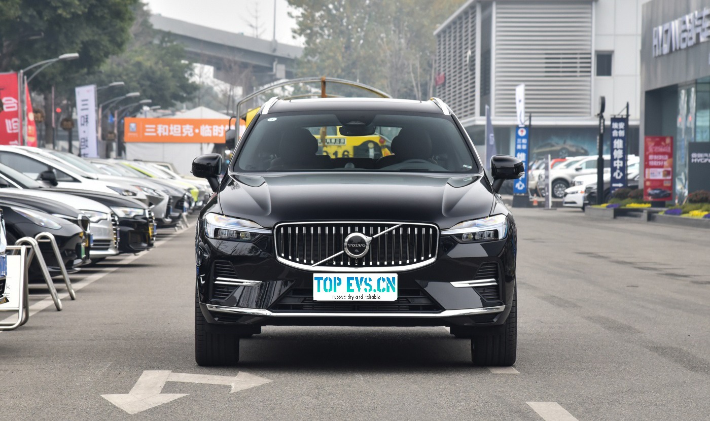 imgi_7_Volvo XC60 PHEV 1 VOLVO XC60 PHEV – Ready for Export From China | EVOVED - Image 1
